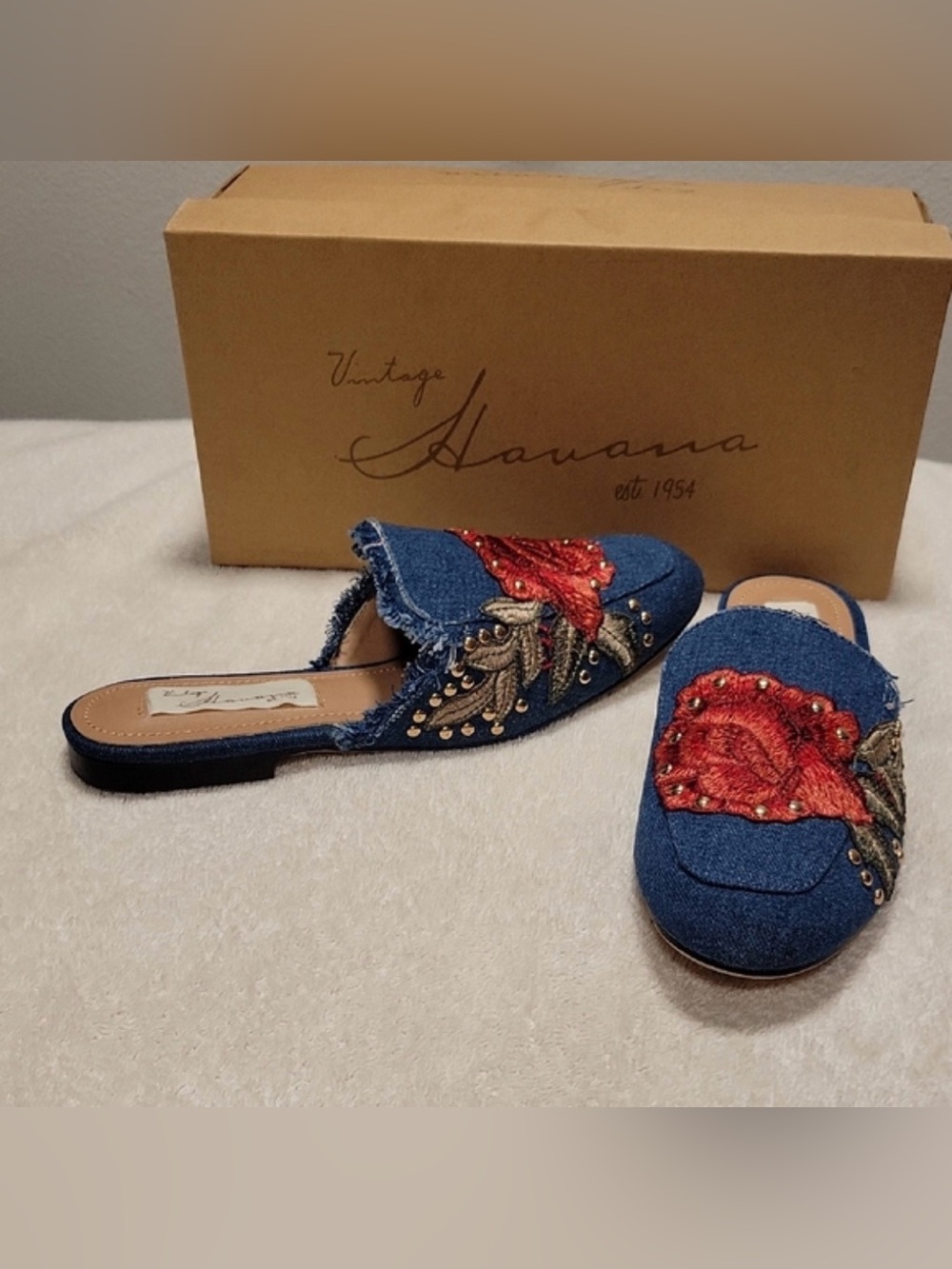 Vintage Havana - Denim Floral Embroidery Mule Slides Flat - Size 8 Blue&Red